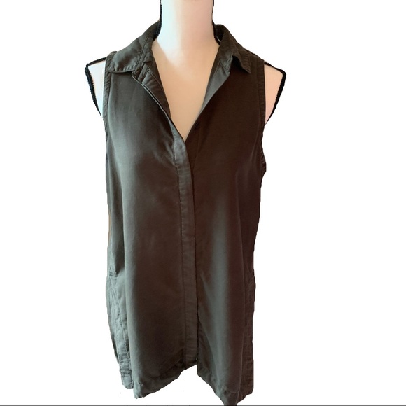 Athleta Tops - Athleta | Dark green Sleeveless Tunic Button Down